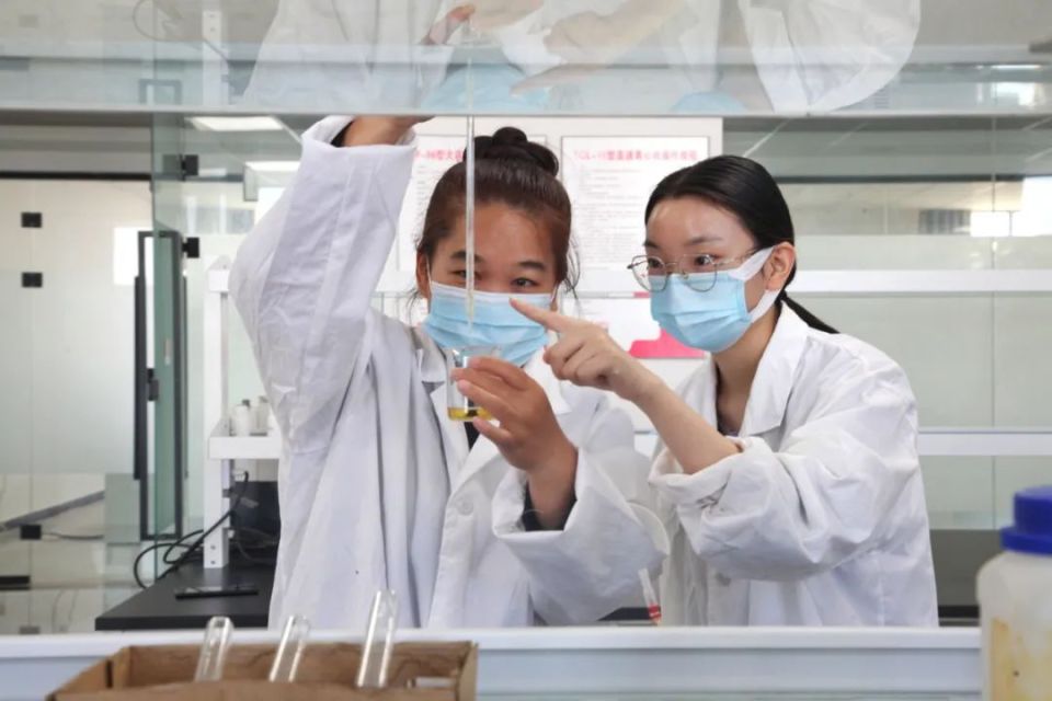 牢記囑托 奮楫前行 破繭成蝶開新局，產業騰飛正當時——五家渠經濟技術開發區生物技術開發邁向高質量發展新征程